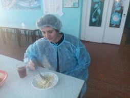 Снятие проб  комиссии по родительскому контролю за организацией питания